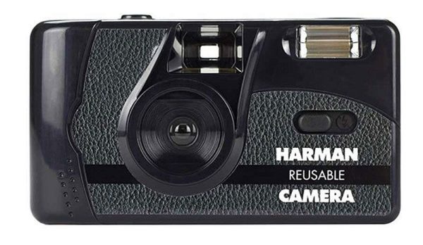 Harman Camera Revelab Studio, donde revelar en barcelona, revelar carretes en barcelona, comprar carretes en barcelona, fotografia analogica, ilford barcelona