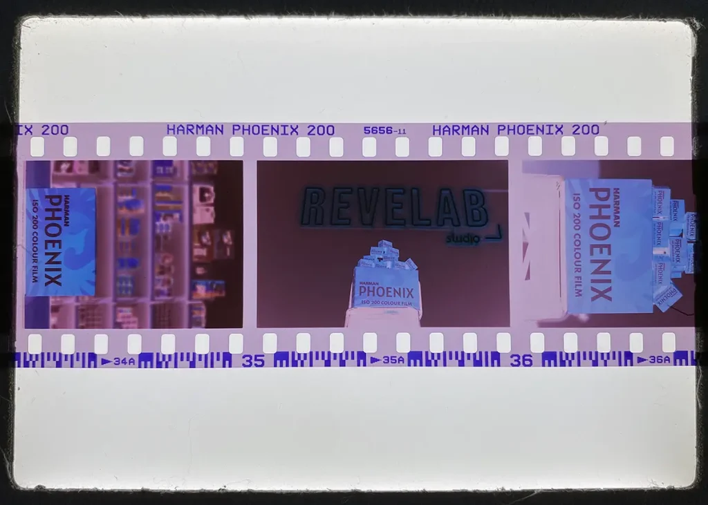 Harman Phoenix 200 color film