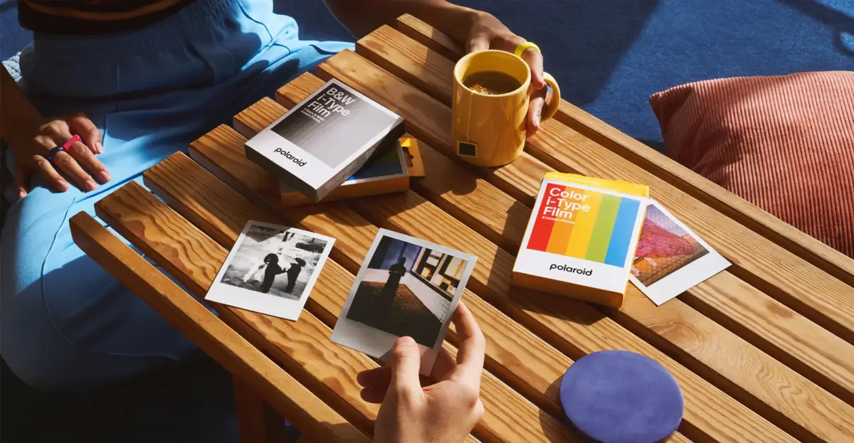 polaroid now+ generation 2 instant camera tienda polaroid barcelona revelab studio