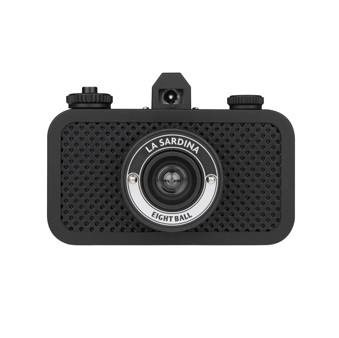 Lomogrpahy La Sardina 8 Ball 35mm camera black 9007710000796 revelab studio barcelona