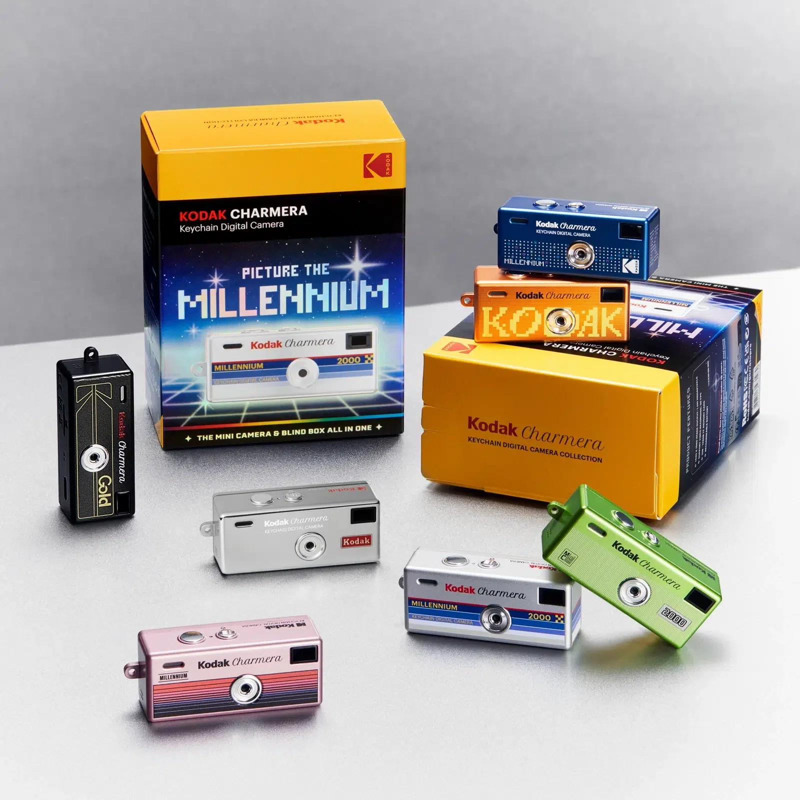 Kodak Charmera Millennium Edition, mini cámara digital llavero Y2K de 1,6 MP en edición coleccionable Blind Box